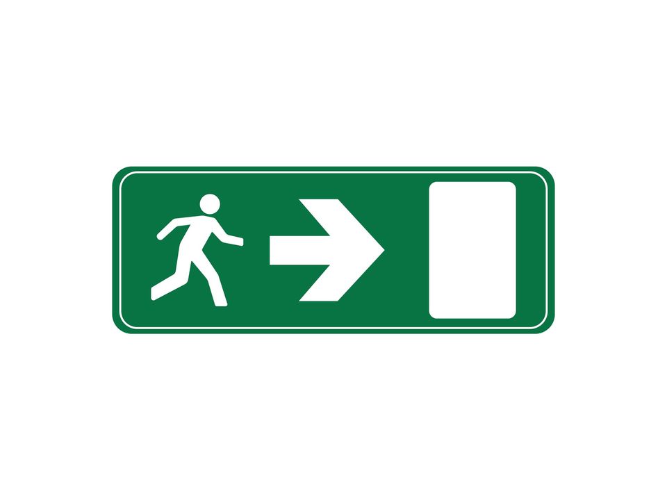 Vluchtwegsticker nooduitgang rechts met pijl